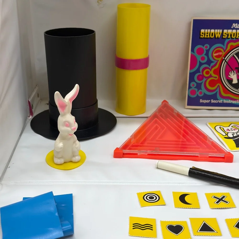 Vintage 1969 Mattel Magic Show Stoppers Showcase Magic Kit Case 5830 Psychedelic